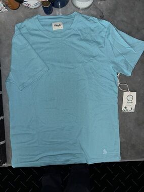Finisterre Men’s Light Blue Crew Neck Short Sleeve Tee